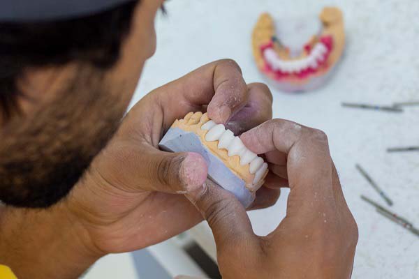 Common Misunderstandings About Traditional Dentures